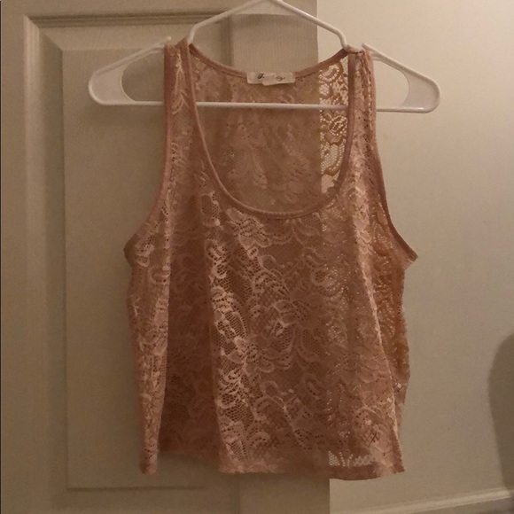 Tops - Forever21 lace crop top